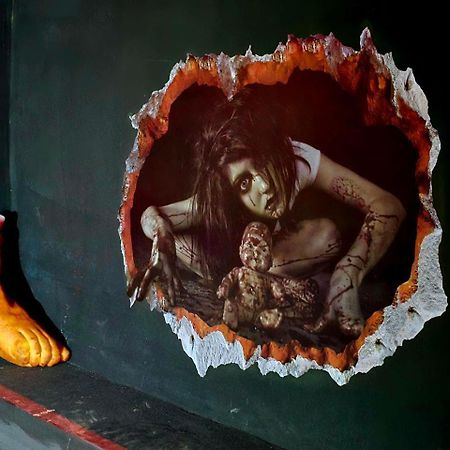 טביליסי Scary Hostel מראה חיצוני תמונה